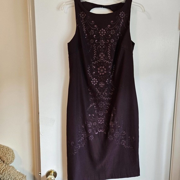 CDC Sparkling Maroon Cocktail Dress Sleeveless Cutout Back Size 10 Midi Length - Picture 1 of 14